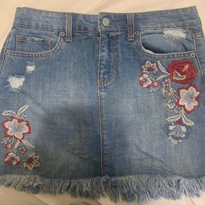 Short Denim Skirt with floral embroidery 🌺
